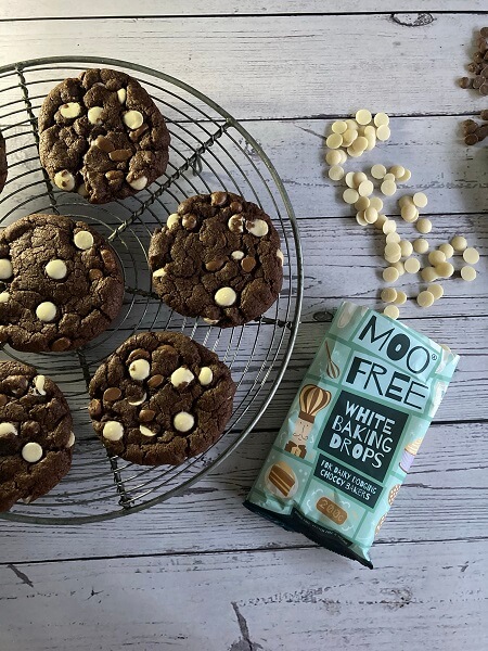 Moo Free White Baking Drops